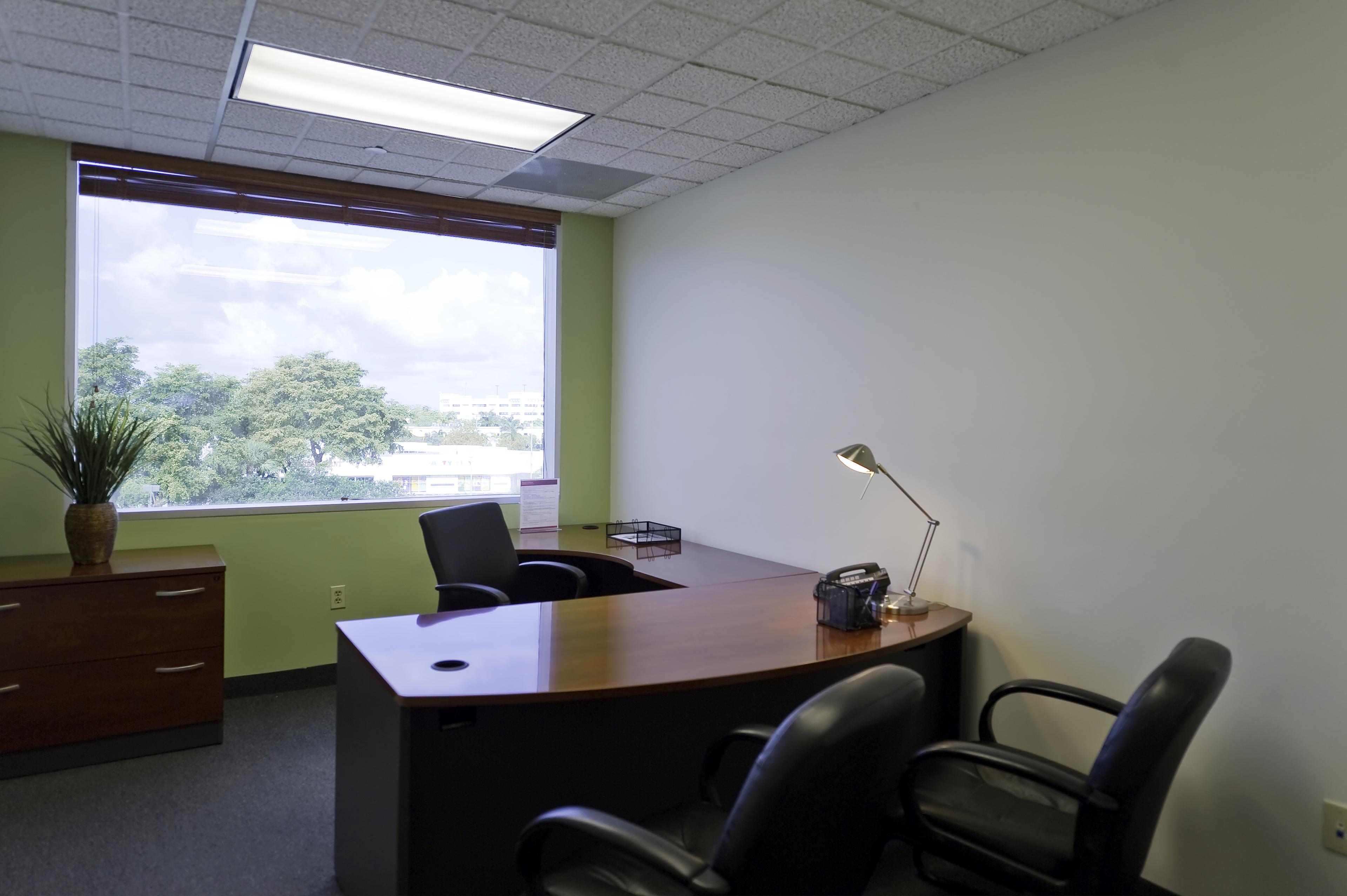 Regus - Corporate Center